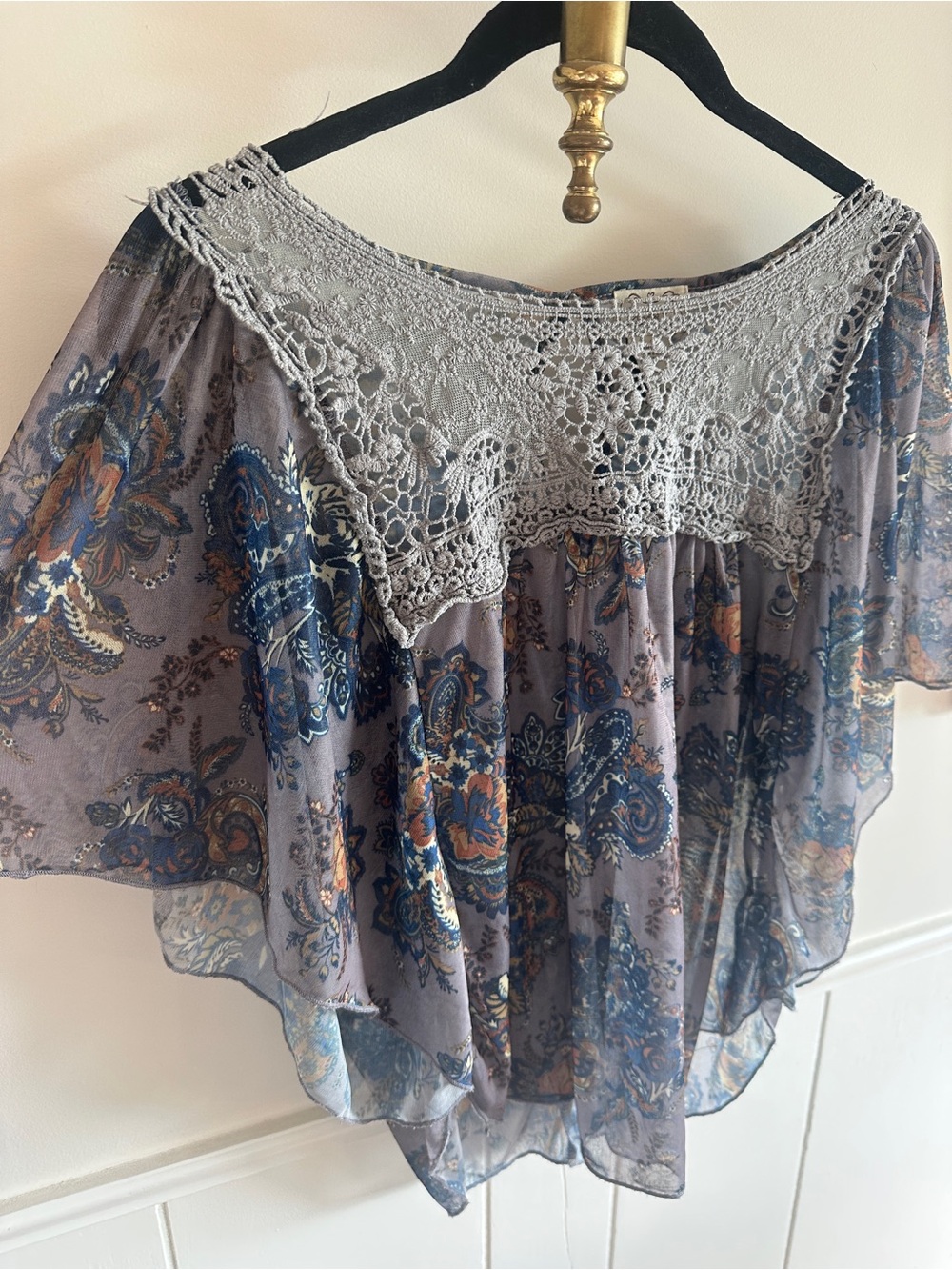 Boho Lace Yoke Floral Chiffon Women’s Top - Gray